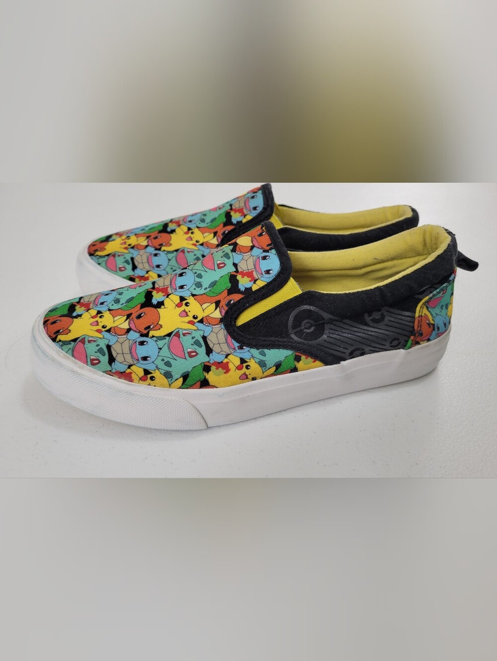 Ground Up Pokemon Kids Size 4 Slip On Shoe Pikachu Charmander Squirtle Bulbasaur